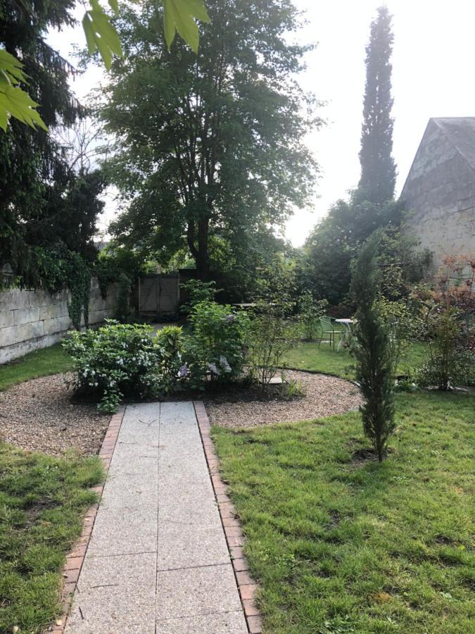 Bed and Breakfast A La Fleur De Lys Langeais Exterior foto
