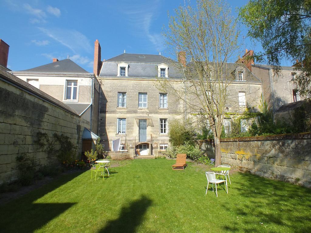Bed and Breakfast A La Fleur De Lys Langeais Exterior foto