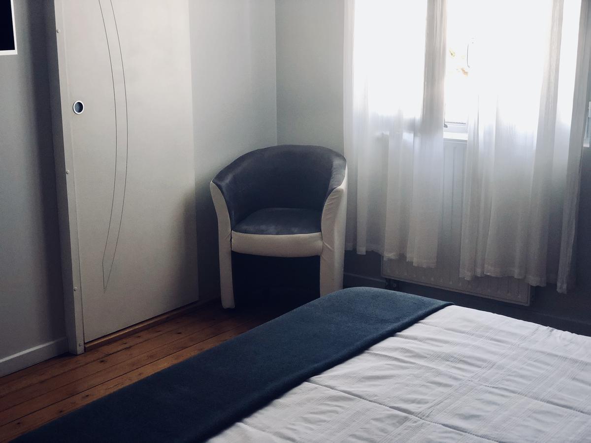 Bed and Breakfast A La Fleur De Lys Langeais Exterior foto